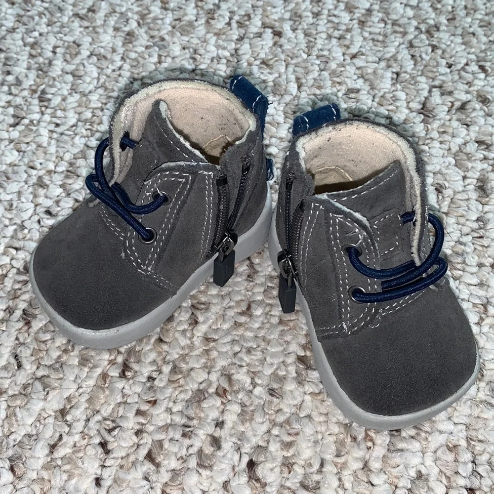 UGG Baby Walker Suede Ankle Boots in Gray with Navy Accents